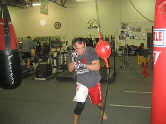 Ufc_83_rich_franklin_training_4_crop_exact