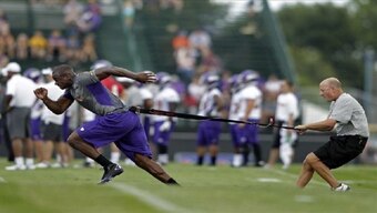 Adrian-peterson-rehab_original_crop_exact