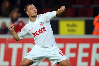 Cologne-v-hannover-lukas-podolski-celeb_2666317_crop_exact