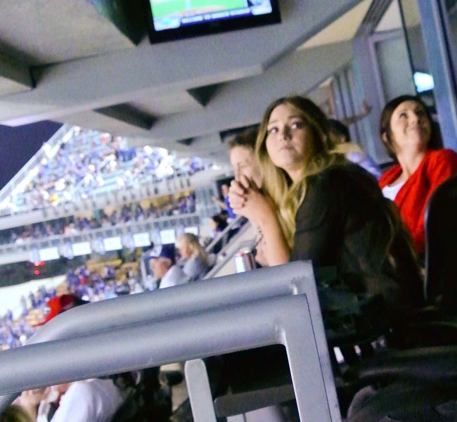 Bryce-harpers-girlfriend-2-copy_crop_north