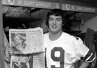 Clintlongley-lockerroom_original_original_crop_exact