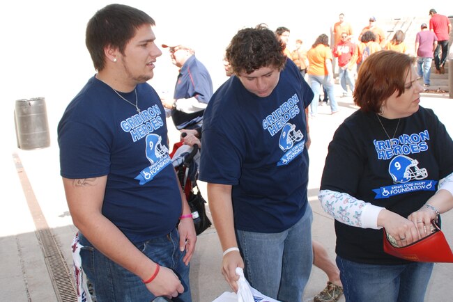 Txstateutsa2012042_crop_exact