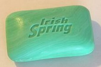 Bar_of_irish_spring_deodorant_soap_crop_exact