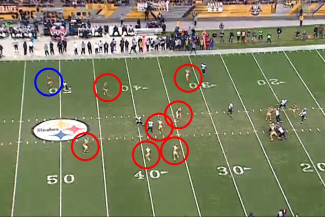 Coach_clips7_crop_exact