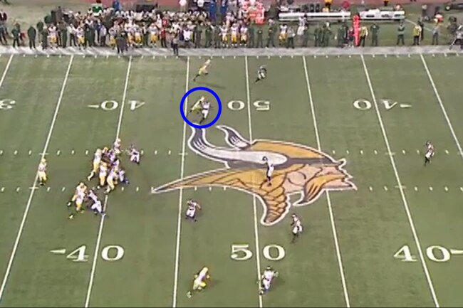 Coach_clips89_crop_exact