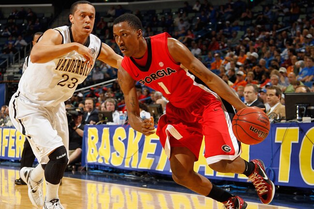 Detroit pistons trade options