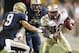 Sep 2, 2013; Pittsburgh, PA, USA; Florida State Seminoles running back James Wilder (32) carries the ball as Pittsburgh Panthers defensive back Ray Vinopal (9) defends during the third quarter at Heinz Field. The Florida State Seminoles won 41-13. Mandato