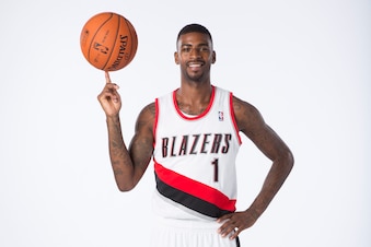 NCAA (pour savoir qui drafter l'an prochain) - Page 6 Hi-res-182617414-dorell-wright-of-the-portland-trail-blazers-poses-for_crop_exact