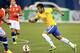 TORONTO, ON - NOVEMBER 19: Neymar #10 of Brazil takes the ball in the first half against Chile during a friendly match at Rogers Centre on November 19, 2013 in Toronto, Canada. (Photo by Elsa/Getty Images)