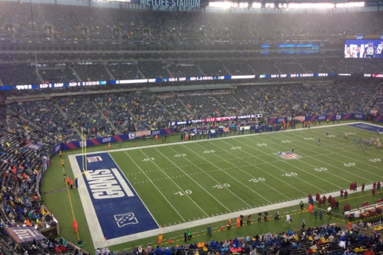 New York Giants' Finale Features Small Crowd at MetLife Stadium