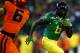 EUGENE, OR - NOVEMBER 29: De'Anthony Thomas #6 of the Oregon Ducks runs the ball against the Oregon State Beavers during the 117th playing of the Civil War on November 29, 2013 at the Autzen Stadium in Eugene, Oregon. (Photo by Jonathan Ferrey/Getty Ima