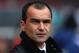 SUNDERLAND, ENGLAND - APRIL 12: Roberto Martinez the manager of Everton looks on during the Barclays Premier League match between Sunderland and Everton at Stadium of Light on April 12, 2014 in Sunderland, England. (Photo by Alex Livesey/Getty Images)