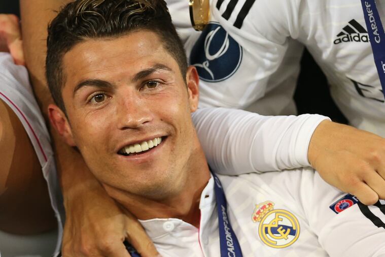 cristiano ronaldo green boots