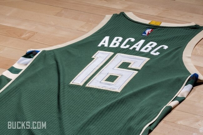 bucks uniforms tonight