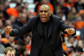 Nick Lisi/Associated Press Texas Southern coach Mike Davis is home-schooling his youngest son.