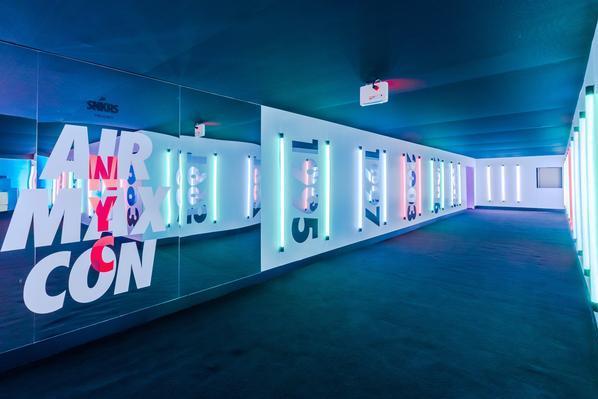 Highlights from Nike's Air Max Con 2016 | Bleacher Report | Latest ... Hidden away behind a traditional cast-iron warehouse—infamous in SoHo—Nike's Air Max Con opened its doors to the public. Inside, consumers were introduced ...