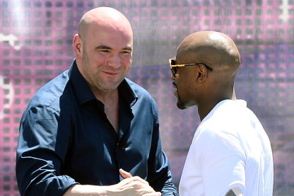 White meets with Mayweather in 2014.