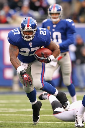 Giants vs. Packers: Brandon Jacobs Must Shine for New York to Pull off Upset