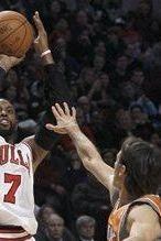 Phoenix Suns vs. Chicago Bulls: C.J. Watson, Richard Hamilton Spark Bulls' Win