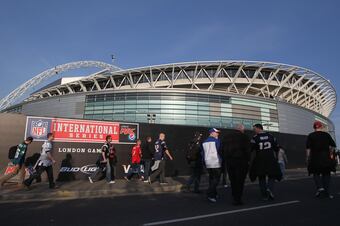 130015464_crop_north
