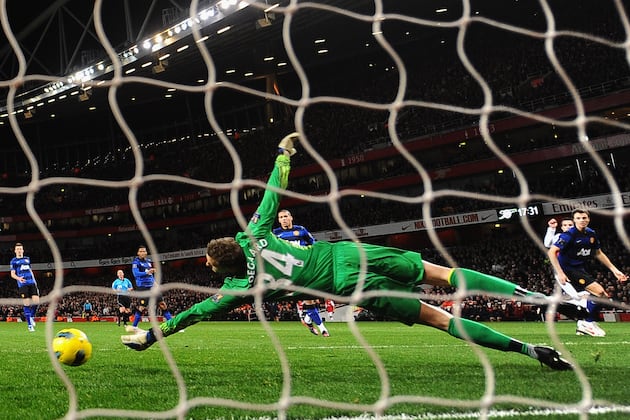 Arsenal Lose 2-1 at Home to Manchester United