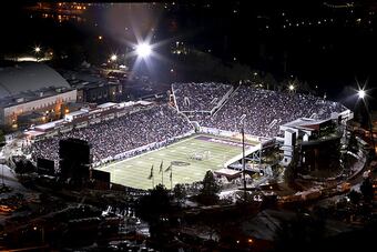 Umfootball_original_original_crop_north