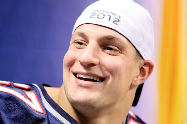 Rob Gronkowski Injury Update: Gronkowski Seen Without Walking Boot at Media Day