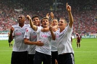 Kaiserslautern-0-3-bayern-munich_crop_north