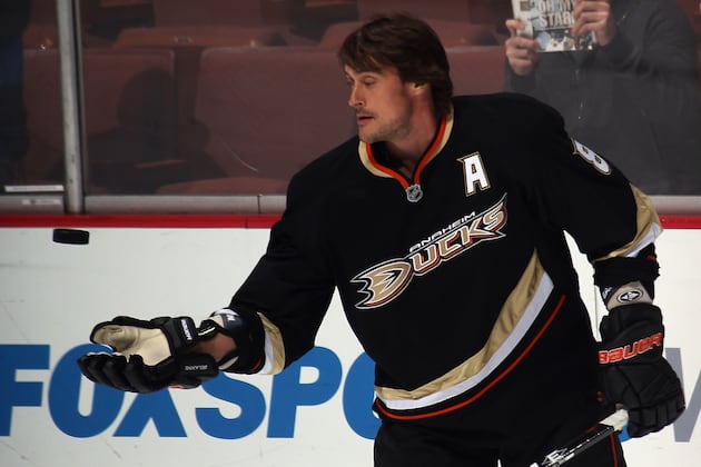 NHL Trade Rumors: Teemu Selanne Owes It to Himself To Consider Red Wings