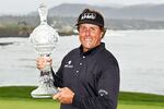 Phil-mickelsonpebblebeach_crop_north