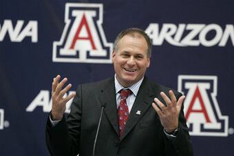 Rich-rodriguez-thumb-590x392-95309_crop_north