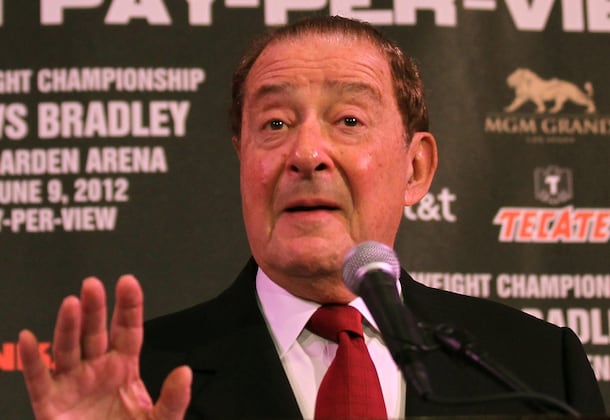 Arum Upset at People Surrounding Pacquiao