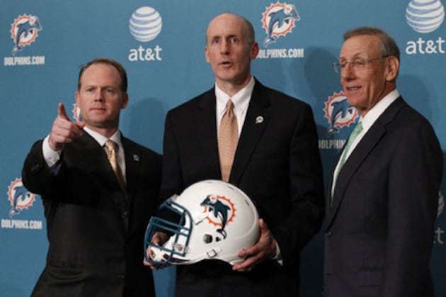 Miami Dolphins Have a Lot of Holes to Fill in This 2012 NFL Free Agency