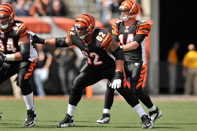 NFL Free Agency: Dallas Cowboys Sign G Nate Livings