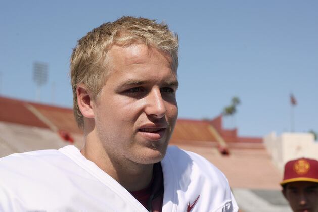 USC Football: Trojans Should Be Praised for Active Social Media Policy