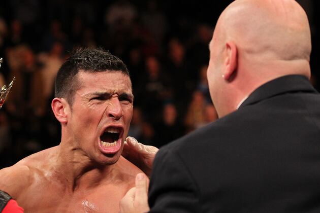 Sergio Martinez Knocks Out Matthew Macklin in 11th Round to Defend Title