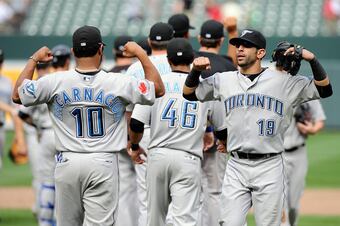 Bluejayscelebrate_crop_north