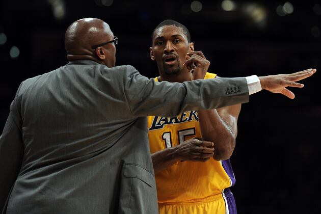 Metta World Peace Almost Botches Inbounds Pass, Has Advice for Lamar Odom