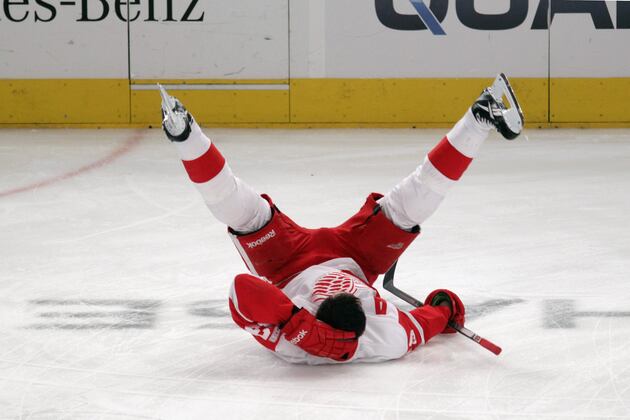 Can Red Wings Extend Playoff Series Win Streak?