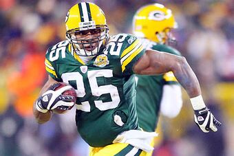 Green_bay_packers_ryan_grant-575_crop_north