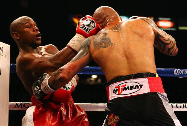 Cotto lands to the body.
