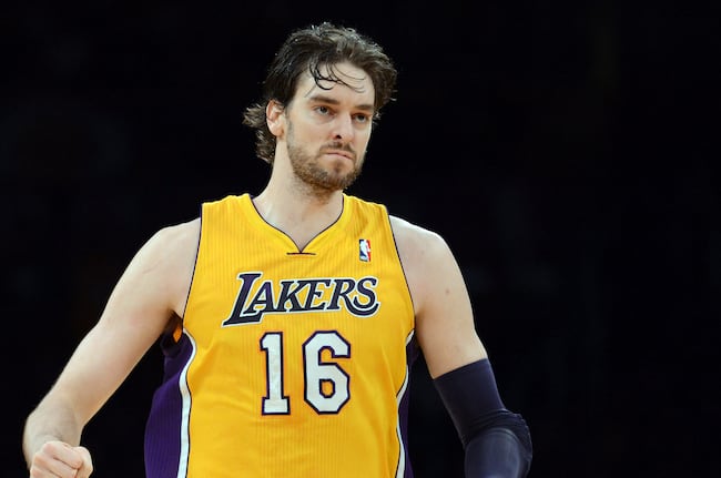 Pau Gasol capped a 12-5 run by nailing an open jump shot.