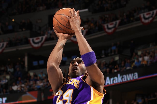 Kobe Bryant led all scorers with 22 points.