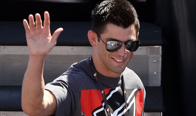 Debate: Who Should Replace Cruz at UFC 148?