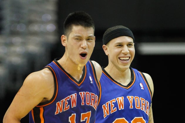 Mike Bibby Answers the Call in Game 5 with Jeremy Lin on Hold