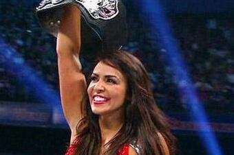 Layla_display_image_crop_north