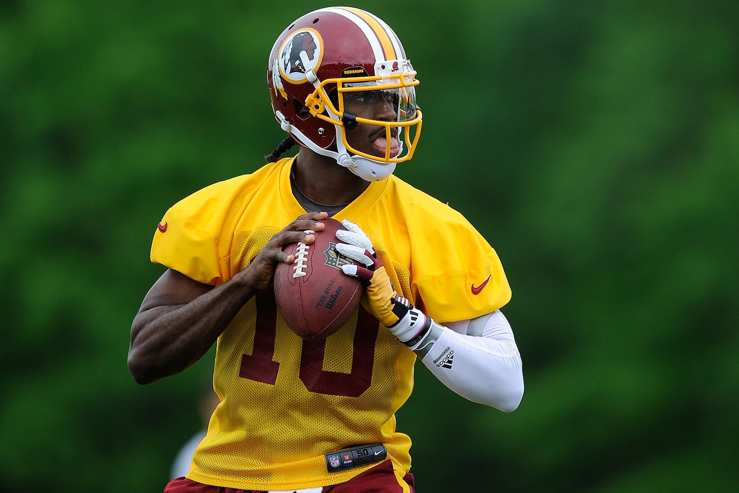 2012-washington-redskins-rg3-s-national-attention-will-present-a-new