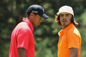 Through 4 holes Tiger is 4 shots up on Fowler
