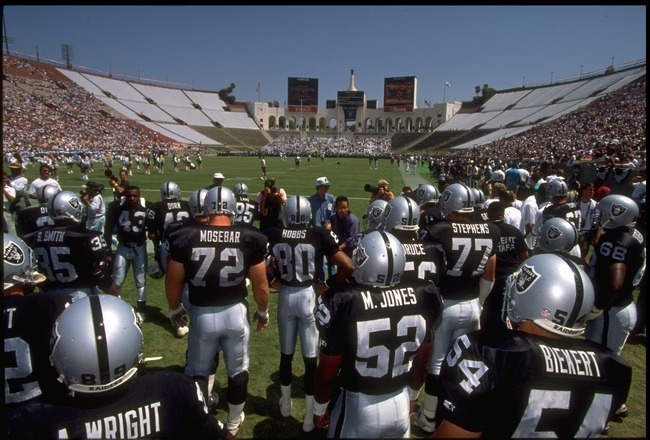 Oakland Raiders 7 Reasons To Move Back To Los Angeles