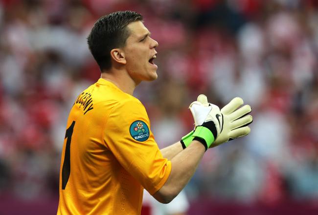 Szczęsny will miss Poland's next game after being sent off